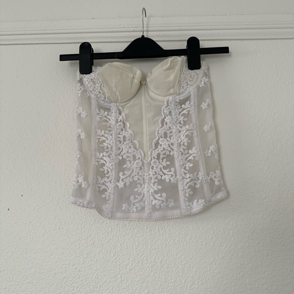 Felina Other - Vintage Felina Lingerie White Ivory Lavender Floral Corset 32c